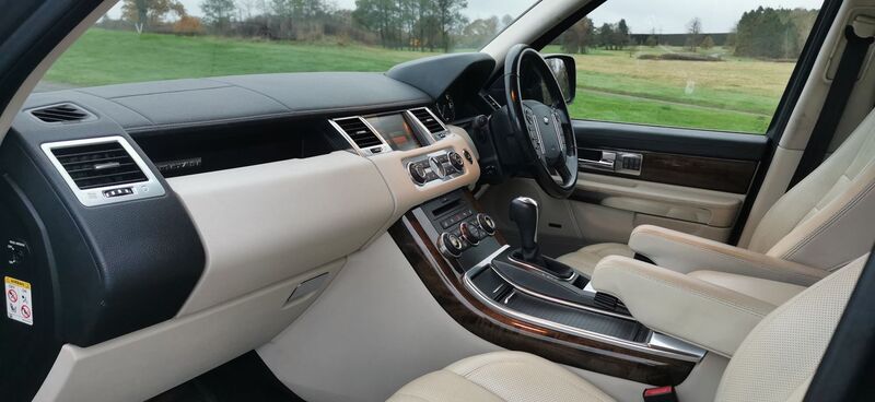 LAND ROVER RANGE ROVER SPORT 3.0 TD V6 HSE CommandShift 4WD Euro 4 5dr 2010