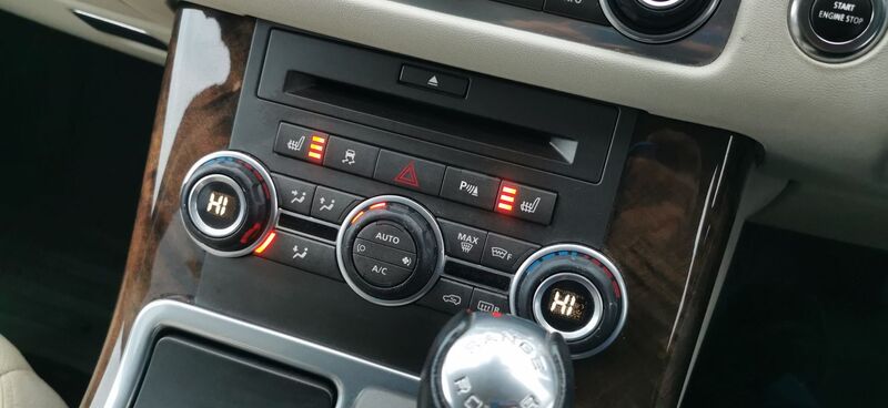 LAND ROVER RANGE ROVER SPORT 3.0 TD V6 HSE CommandShift 4WD Euro 4 5dr 2010