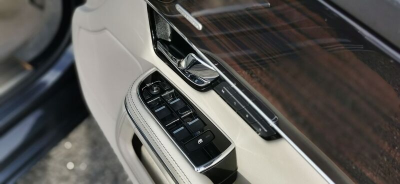 JAGUAR XJ 3.0d V6 Portfolio Auto Euro 5 ss 4dr 2012