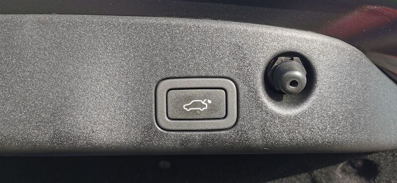 JAGUAR XJ 3.0d V6 Portfolio Auto Euro 5 ss 4dr 2012