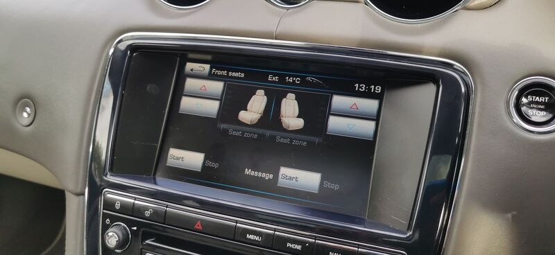 JAGUAR XJ 3.0d V6 Portfolio Auto Euro 5 ss 4dr 2012