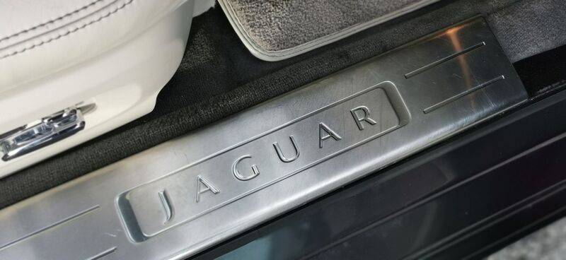 JAGUAR XJ 3.0d V6 Portfolio Auto Euro 5 ss 4dr 2012