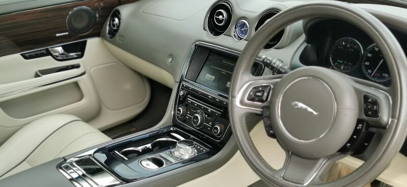JAGUAR XJ 3.0d V6 Portfolio Auto Euro 5 ss 4dr 2012