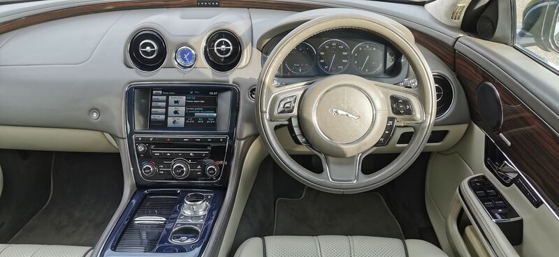 JAGUAR XJ 3.0d V6 Portfolio Auto Euro 5 ss 4dr 2012