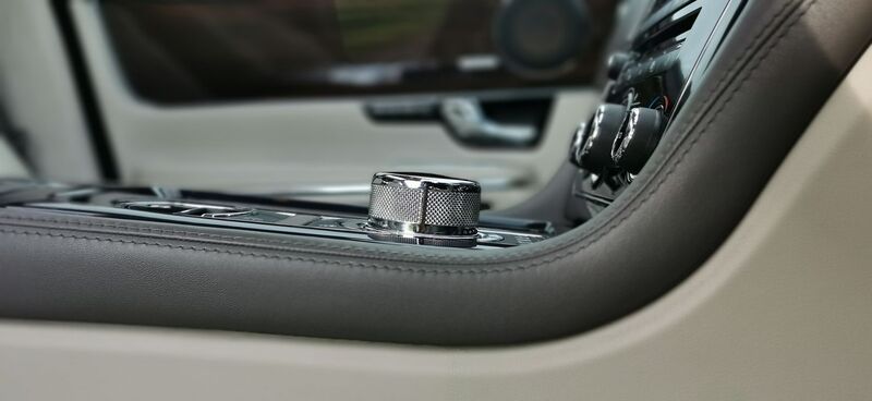 JAGUAR XJ 3.0d V6 Portfolio Auto Euro 5 ss 4dr 2012