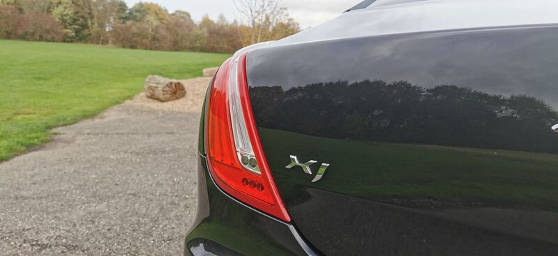 JAGUAR XJ 3.0d V6 Portfolio Auto Euro 5 ss 4dr 2012