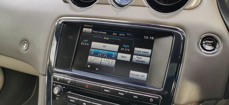 JAGUAR XJ 3.0d V6 Portfolio Auto Euro 5 ss 4dr 2012