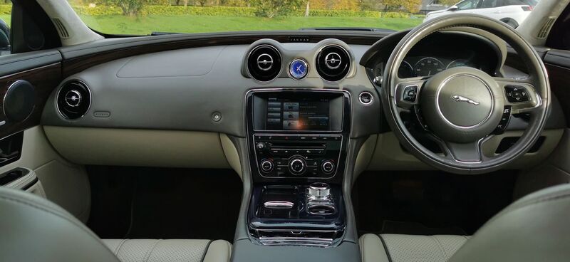 JAGUAR XJ 3.0d V6 Portfolio Auto Euro 5 ss 4dr 2012