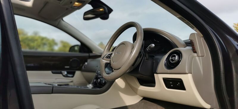 JAGUAR XJ 3.0d V6 Portfolio Auto Euro 5 ss 4dr 2012