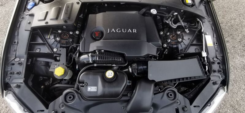 JAGUAR XJ 3.0d V6 Portfolio Auto Euro 5 ss 4dr 2012
