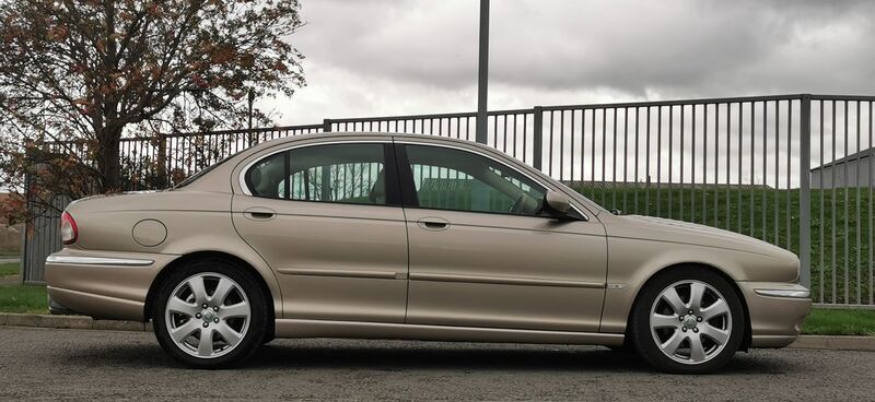 JAGUAR X-TYPE 2.5 V6 SE AWD 4dr 2004