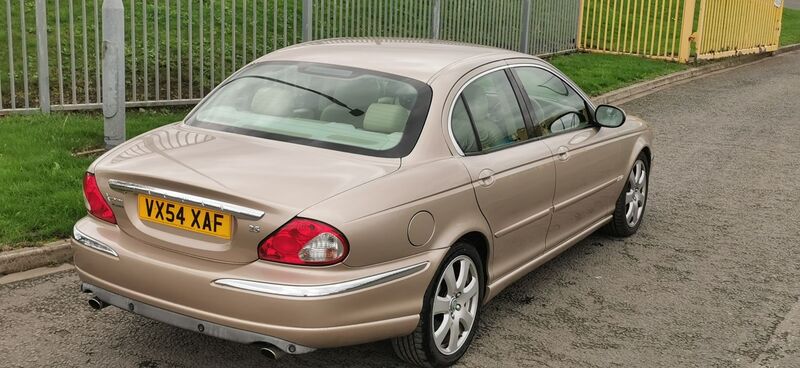 JAGUAR X-TYPE 2.5 V6 SE AWD 4dr 2004