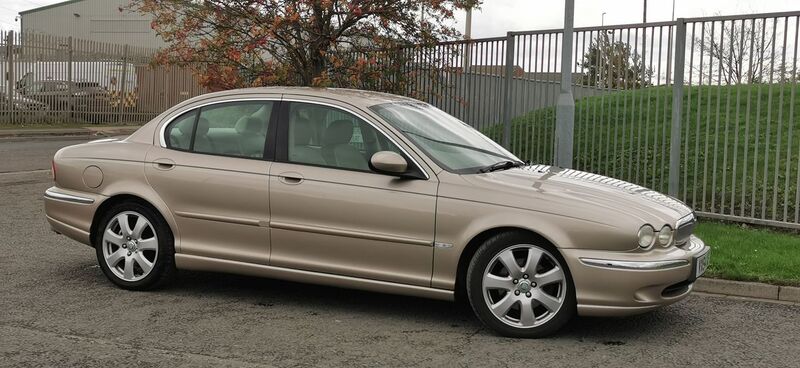 JAGUAR X-TYPE 2.5 V6 SE AWD 4dr 2004