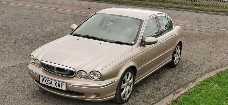 JAGUAR X-TYPE 2.5 V6 SE AWD 4dr 2004