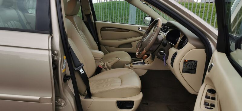 JAGUAR X-TYPE 2.5 V6 SE AWD 4dr 2004