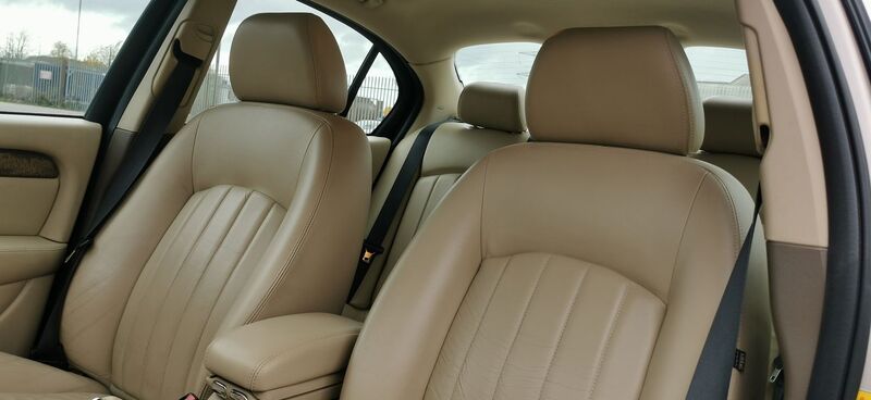 JAGUAR X-TYPE 2.5 V6 SE AWD 4dr 2004