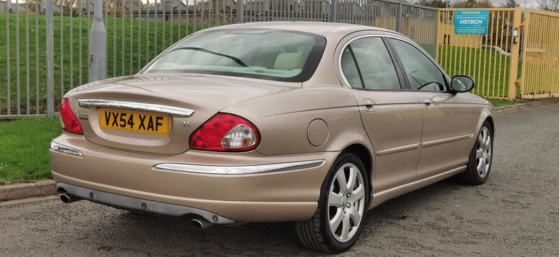 JAGUAR X-TYPE 2.5 V6 SE AWD 4dr 2004