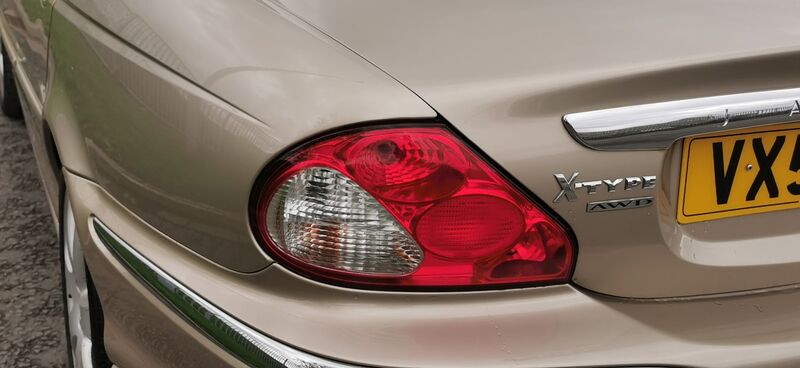 JAGUAR X-TYPE 2.5 V6 SE AWD 4dr 2004