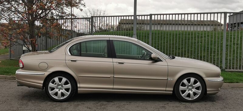 JAGUAR X-TYPE 2.5 V6 SE AWD 4dr 2004