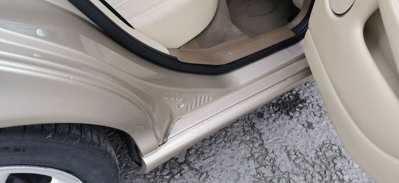 JAGUAR X-TYPE 2.5 V6 SE AWD 4dr 2004