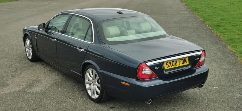 JAGUAR XJ 2.7 TD Sovereign LWB Saloon 4dr 2008