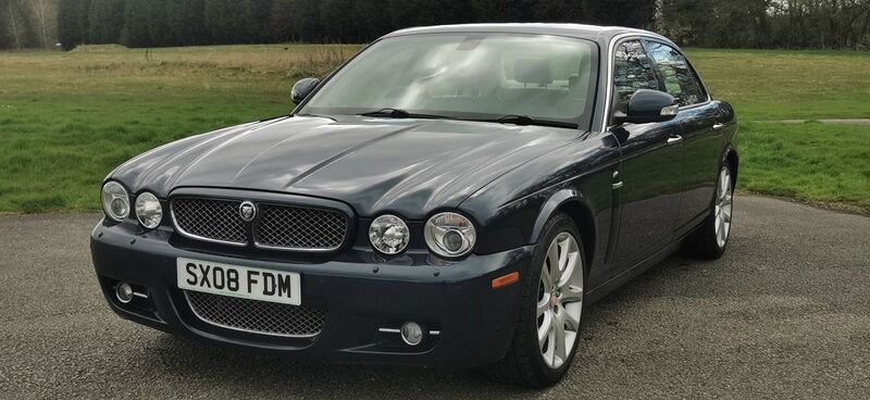 JAGUAR XJ 2.7 TD Sovereign LWB Saloon 4dr 2008