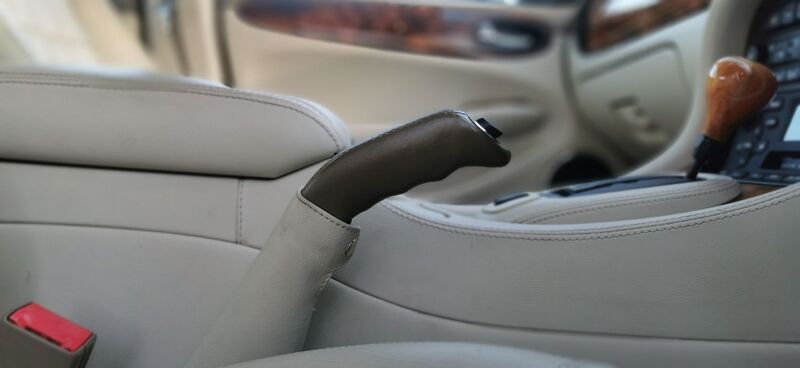 JAGUAR XJ XJ8 LWB 3.2 2002