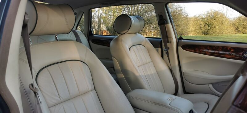 JAGUAR XJ XJ8 LWB 3.2 2002