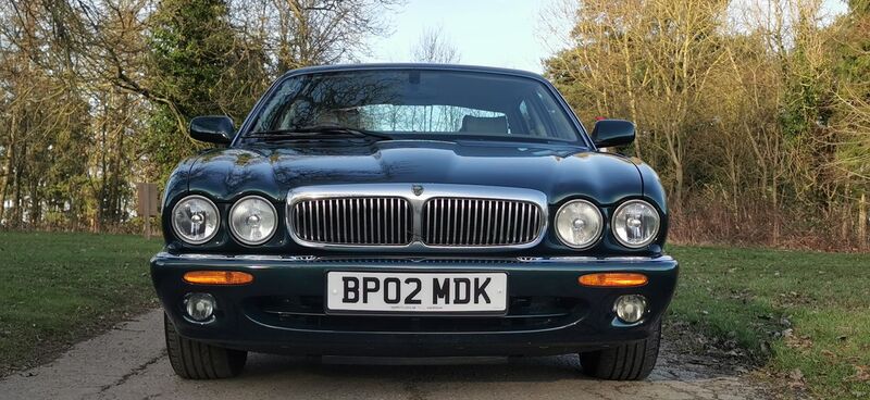 JAGUAR XJ XJ8 LWB 3.2 2002