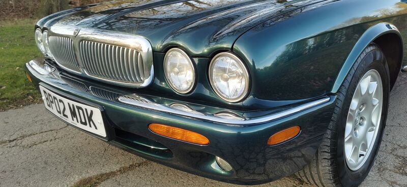 JAGUAR XJ XJ8 LWB 3.2 2002