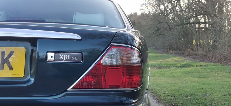 JAGUAR XJ XJ8 LWB 3.2 2002