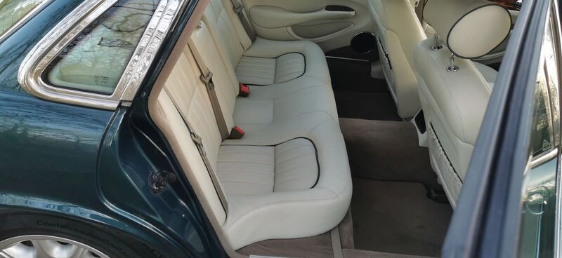 JAGUAR XJ XJ8 LWB 3.2 2002