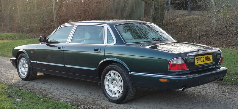 JAGUAR XJ XJ8 LWB 3.2 2002