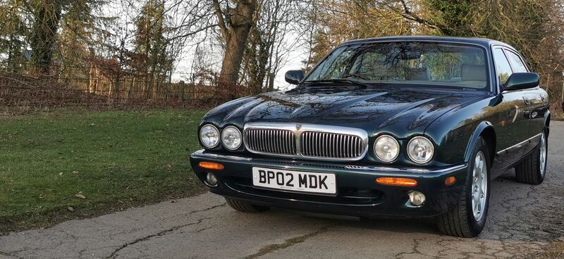 JAGUAR XJ XJ8 LWB 3.2 2002