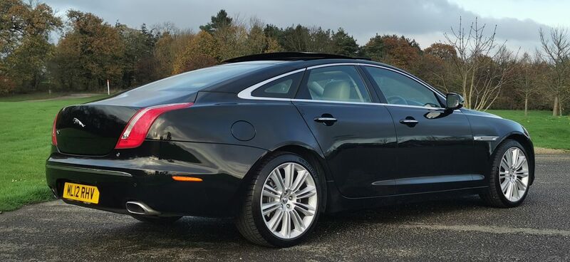 JAGUAR XJ 3.0d V6 Portfolio Auto Euro 5 4dr 2012