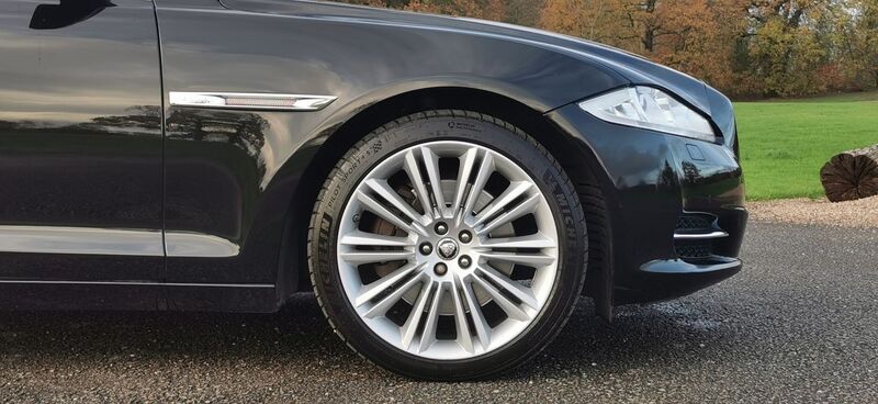 JAGUAR XJ 3.0d V6 Portfolio Auto Euro 5 4dr 2012
