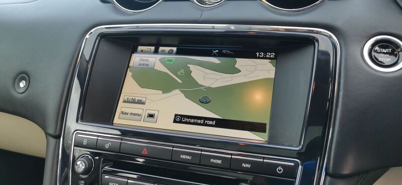 JAGUAR XJ 3.0d V6 Portfolio Auto Euro 5 4dr 2012