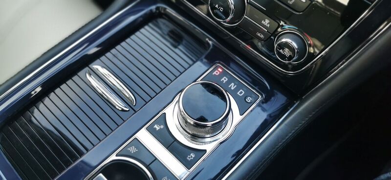 JAGUAR XJ 3.0d V6 Portfolio Auto Euro 5 4dr 2012
