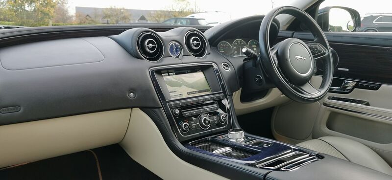 JAGUAR XJ 3.0d V6 Portfolio Auto Euro 5 4dr 2012
