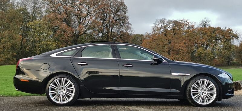 JAGUAR XJ 3.0d V6 Portfolio Auto Euro 5 4dr 2012