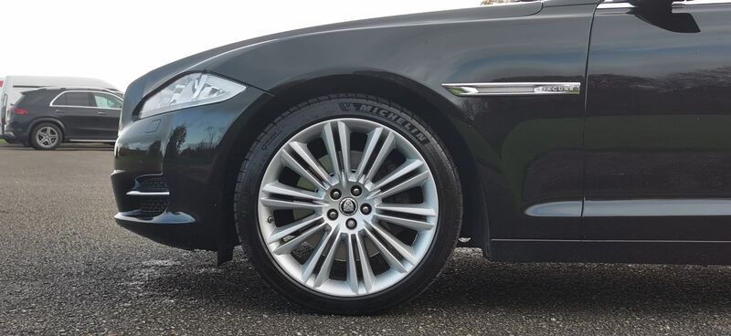 JAGUAR XJ 3.0d V6 Portfolio Auto Euro 5 4dr 2012