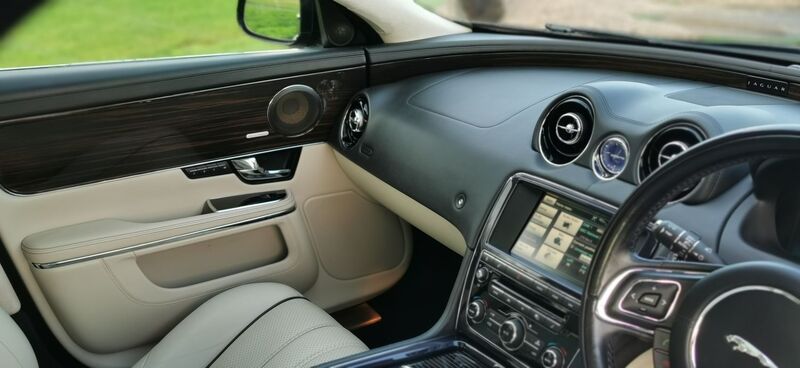 JAGUAR XJ 3.0d V6 Portfolio Auto Euro 5 4dr 2012