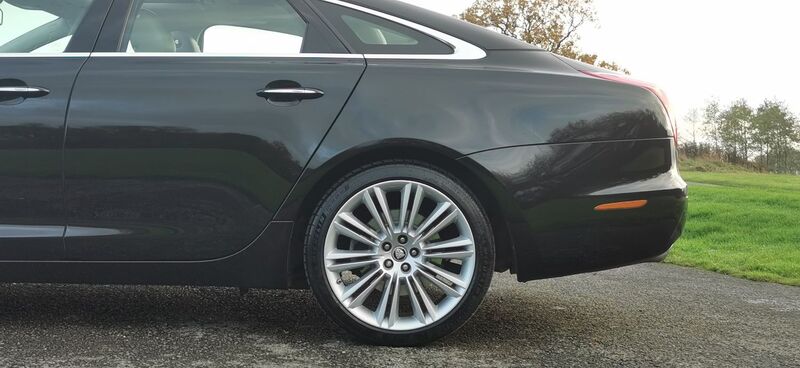 JAGUAR XJ 3.0d V6 Portfolio Auto Euro 5 4dr 2012