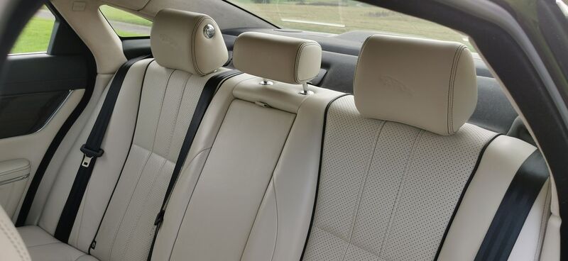 JAGUAR XJ 3.0d V6 Portfolio Auto Euro 5 4dr 2012