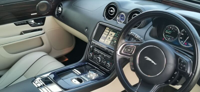 JAGUAR XJ 3.0d V6 Portfolio Auto Euro 5 4dr 2012
