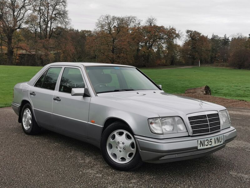 MERCEDES-BENZ E CLASS 2.2 E220 SE Limited Edition 4dr 1995
