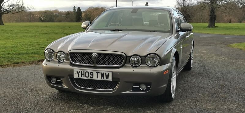 JAGUAR XJ 2.7 TDVi Sovereign 4dr 2009