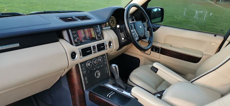 LAND ROVER RANGE ROVER 3.6 TD V8 Vogue Auto 4WD Euro 4 5dr 2010