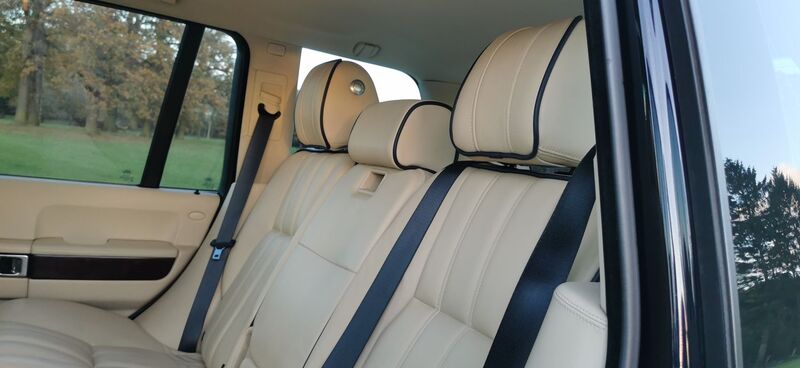LAND ROVER RANGE ROVER 3.6 TD V8 Vogue Auto 4WD Euro 4 5dr 2010