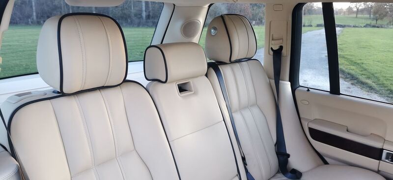 LAND ROVER RANGE ROVER 3.6 TD V8 Vogue Auto 4WD Euro 4 5dr 2010